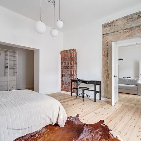 Spacious 2-Bedroom Flat In Old Town By Urban Rent VNO Dış mekan fotoğraf