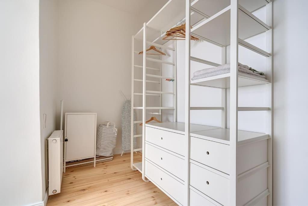 Spacious 2-Bedroom Flat In Old Town By Urban Rent VNO Dış mekan fotoğraf