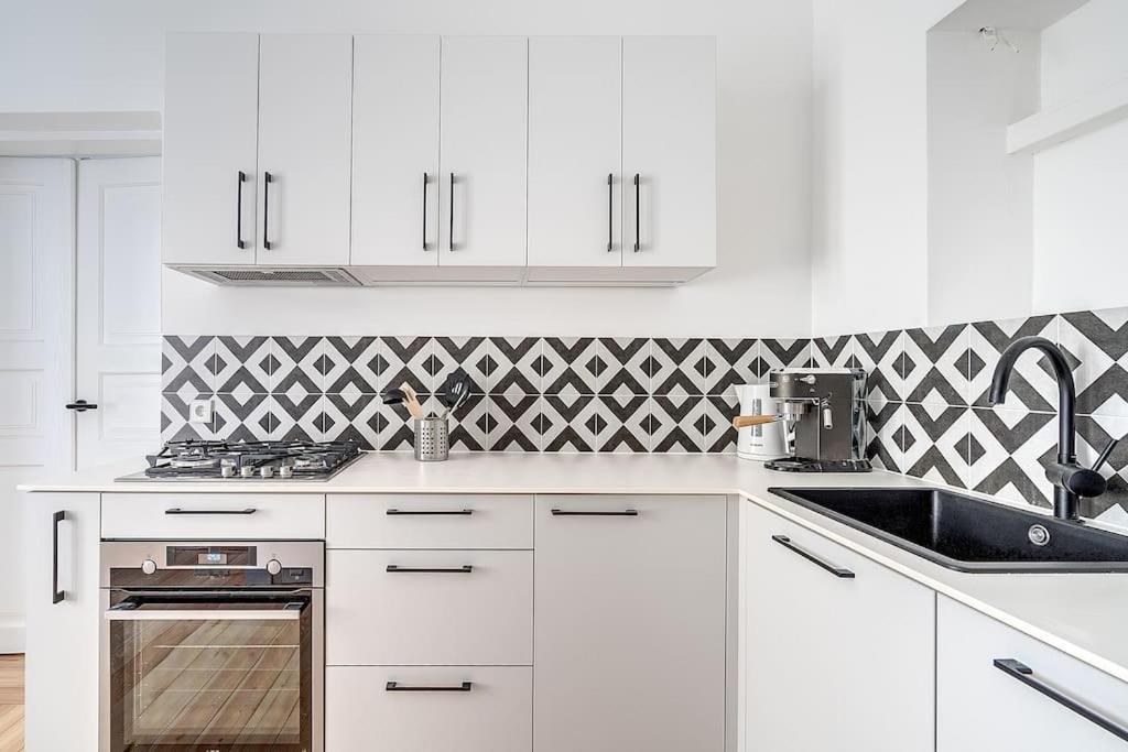 Spacious 2-Bedroom Flat In Old Town By Urban Rent VNO Dış mekan fotoğraf