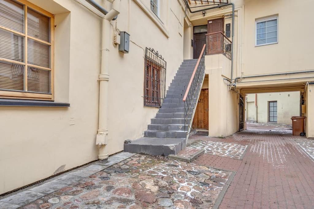 Spacious 2-Bedroom Flat In Old Town By Urban Rent VNO Dış mekan fotoğraf