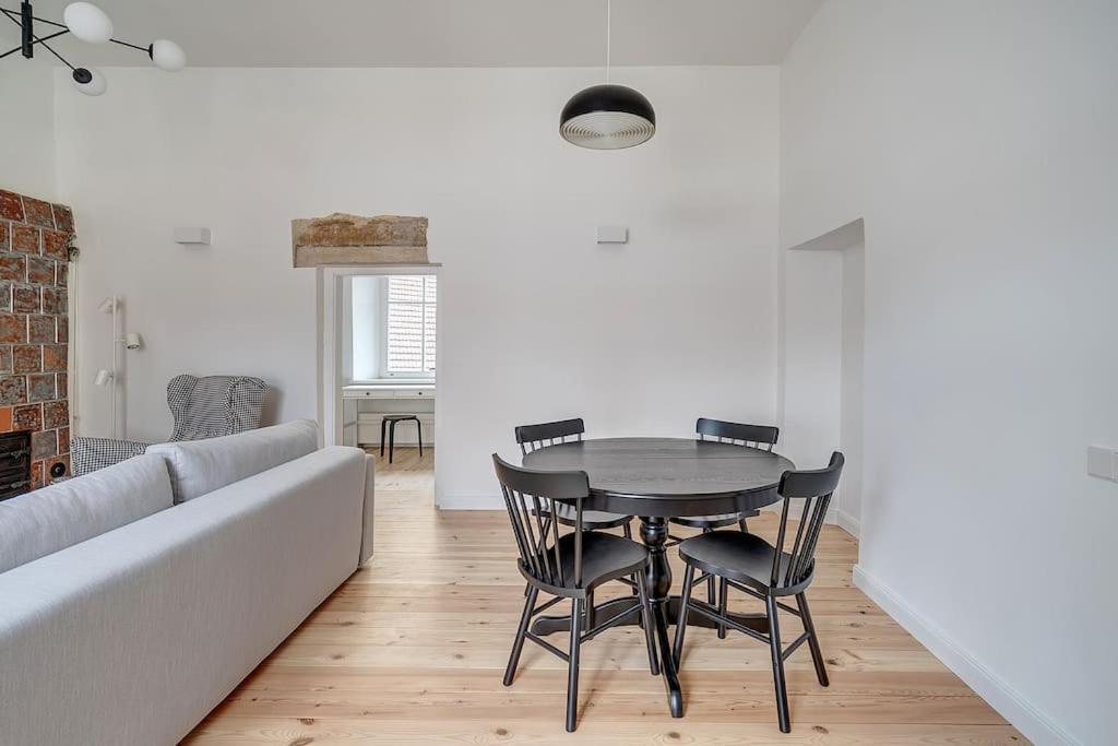Spacious 2-Bedroom Flat In Old Town By Urban Rent VNO Dış mekan fotoğraf