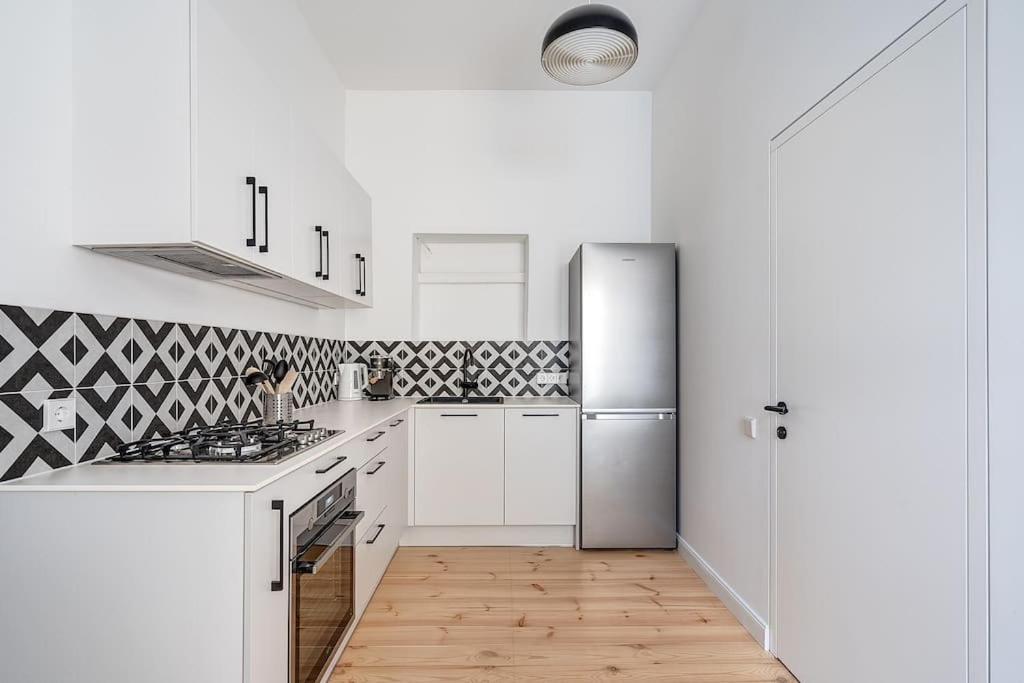 Spacious 2-Bedroom Flat In Old Town By Urban Rent VNO Dış mekan fotoğraf